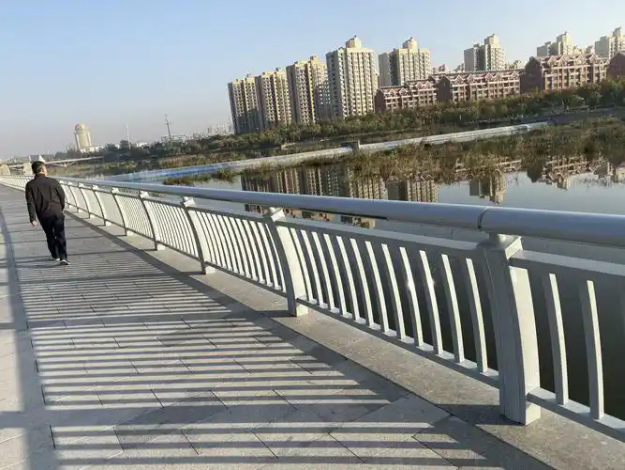 河道護欄